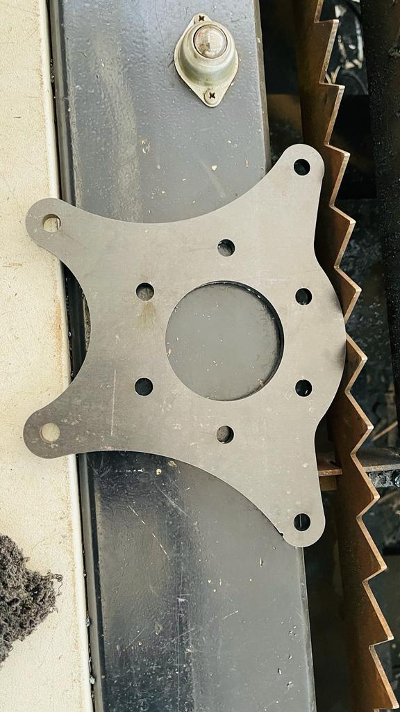 Laser-cut steel flange plate